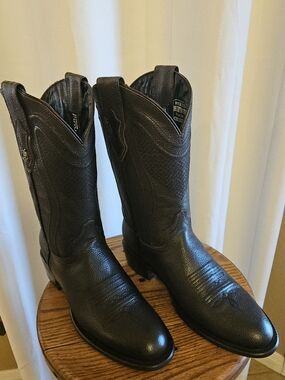 Men's Classic Brown Cowboy Boots - Western Pull-On Style